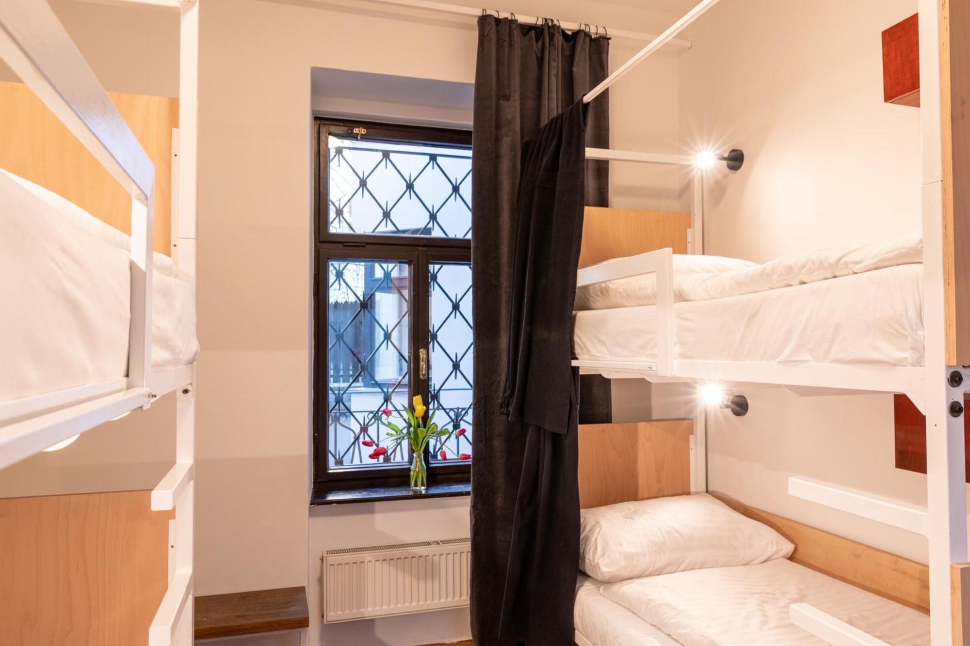 Hostel Amadeus