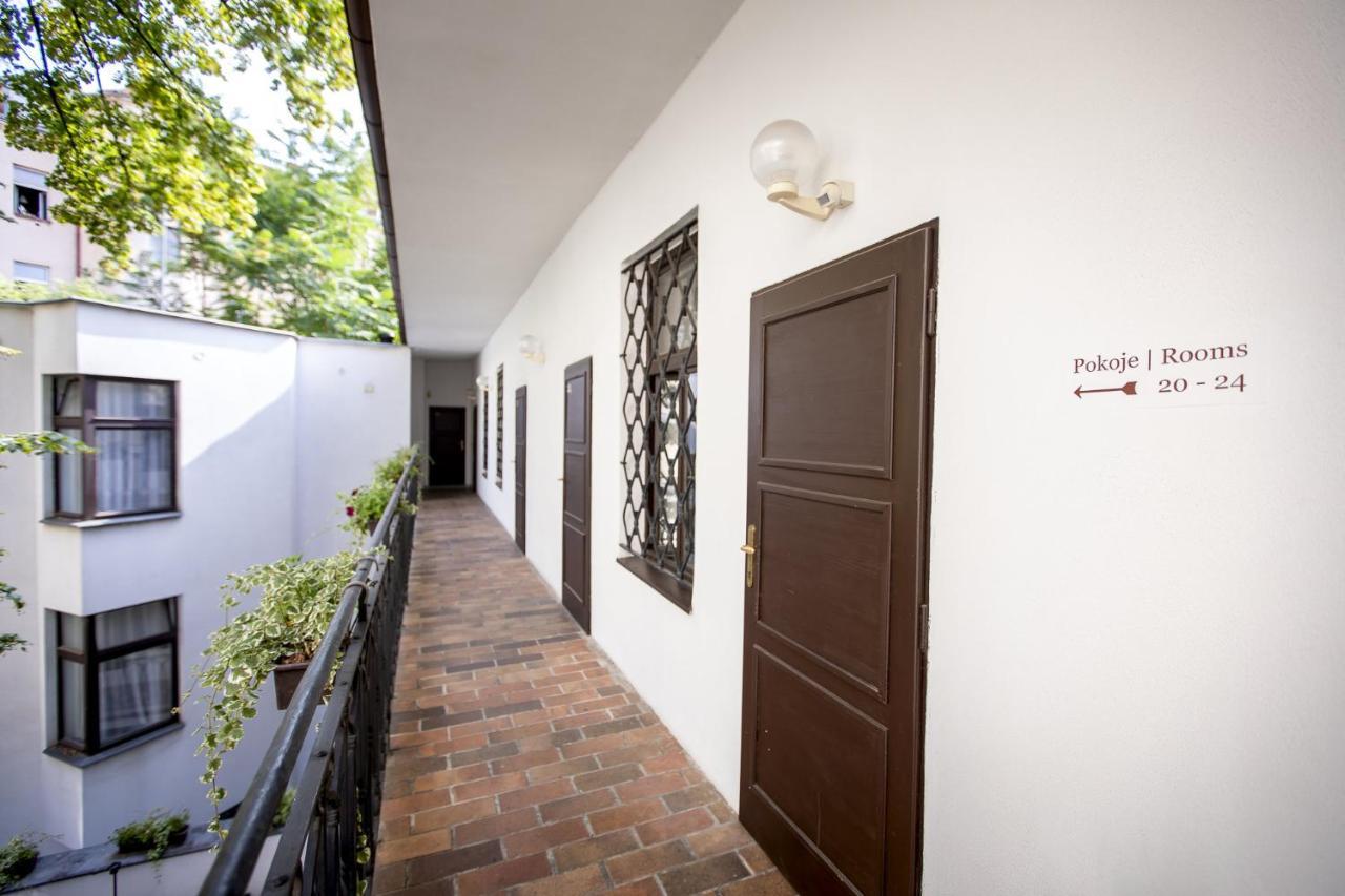 Amadeus Hostel
