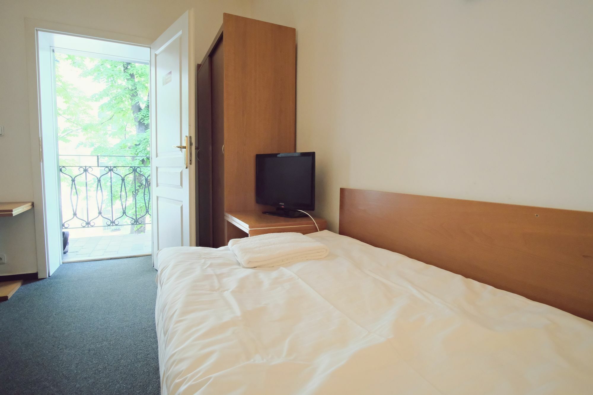 Hostel Amadeus *