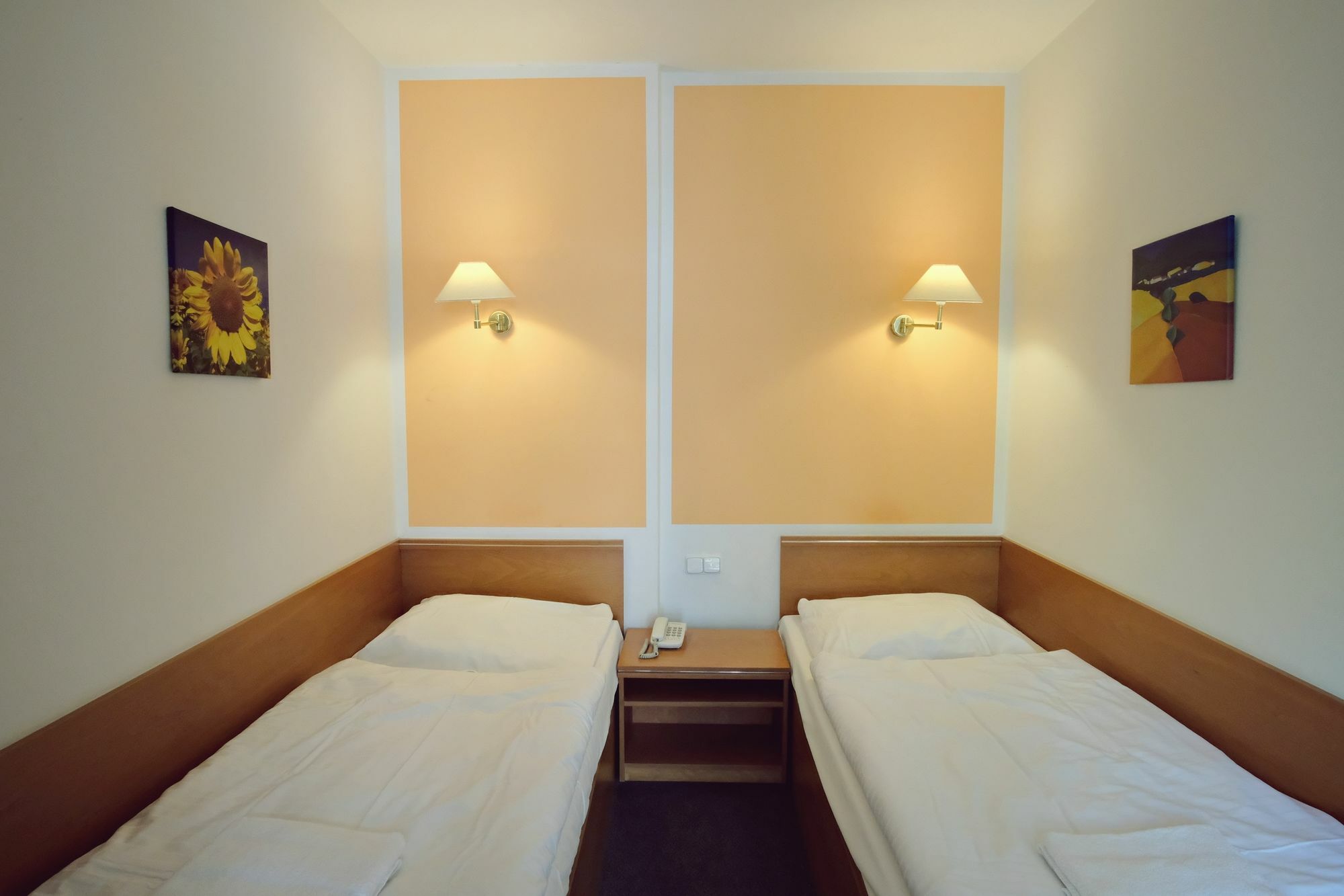 Amadeus Hostel